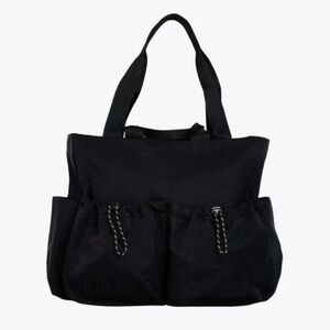 Beis Sport Carryall Tote in Black